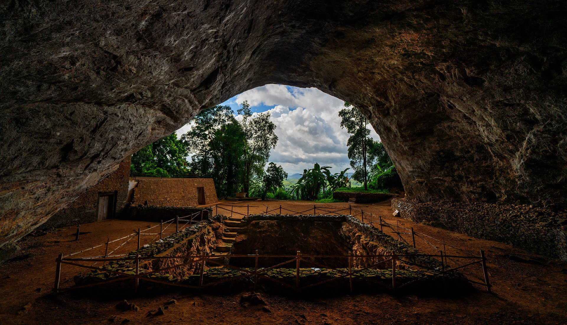 Fa Hien Caves
